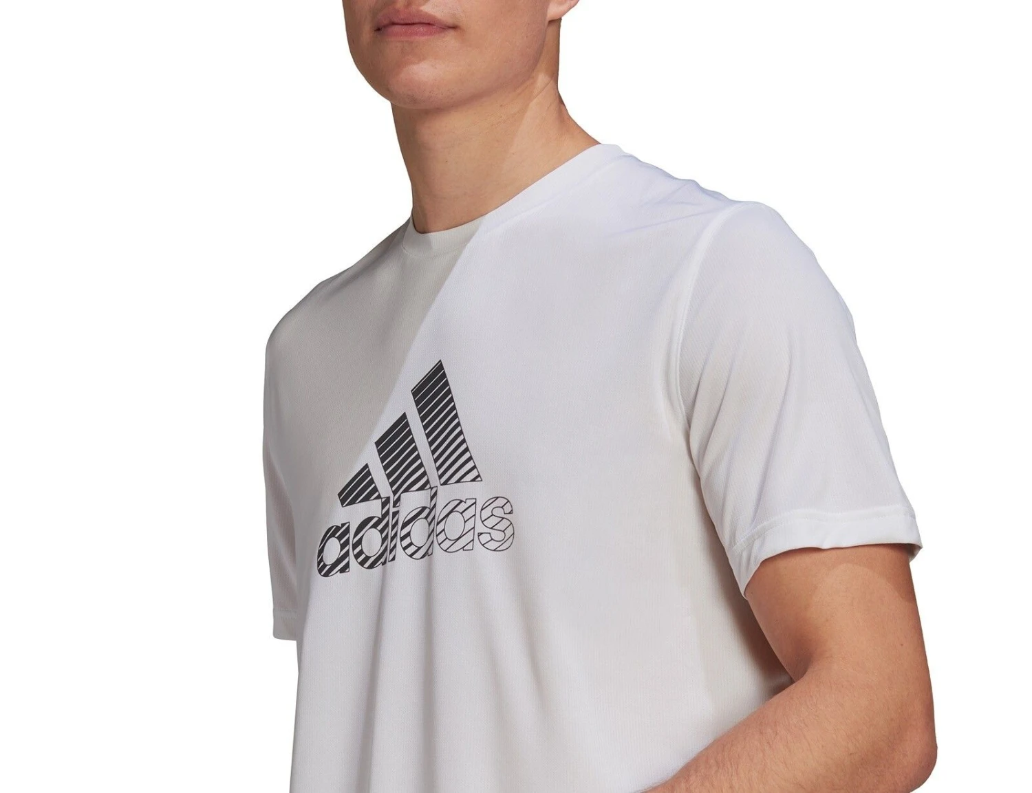 Adidas - Activated Tech AEROREADY Tee - Weißes Sportshirt 5 Adidas - Activated Tech AEROREADY Tee - Weißes Sportshirt – Bild 3