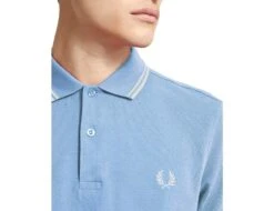 Fred Perry - Twin Tipped Shirt - Hellblaues Polo -Shorts Poloshirts Geschaft M3600 L15 44120 1 1